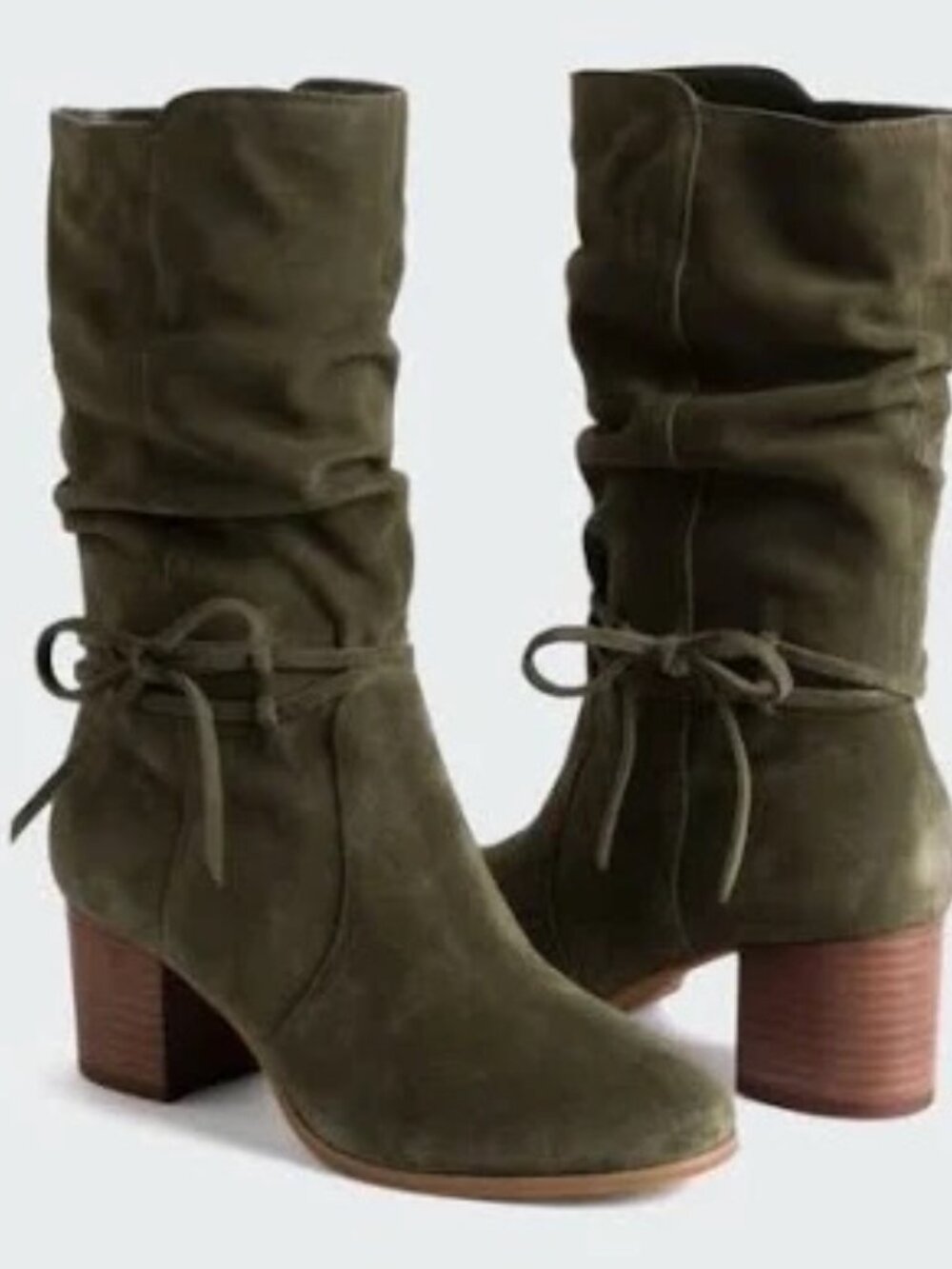 Violet and Red Suede Green Boots
